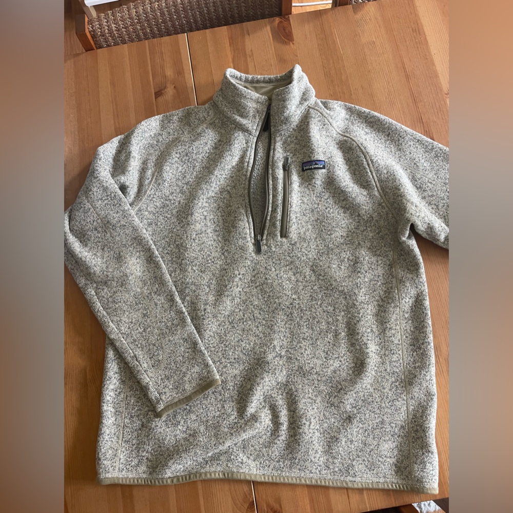 Patagonia large classic half zip fleece in grey